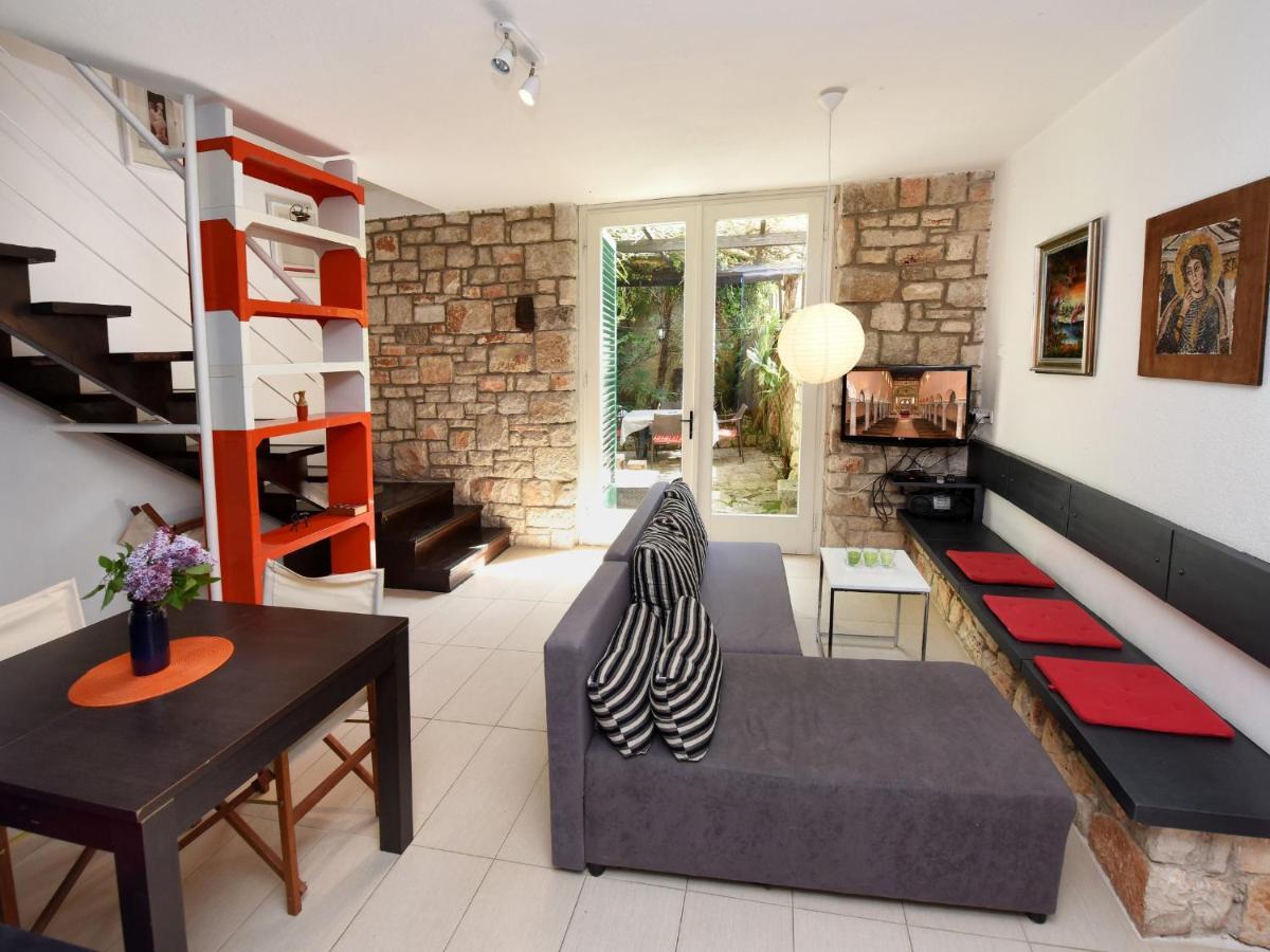 Apartment Andrea Old Town ポレッチ エクステリア 写真